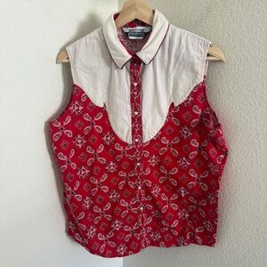 Rocky Mountain Red and white paisley button-up blouse sleeveless shirt western